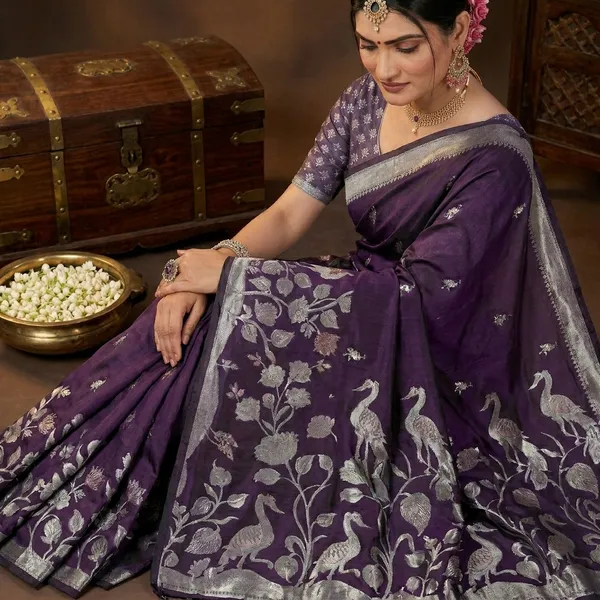 Silk_Jacquard_Floral_Woven_Saree_For_Women