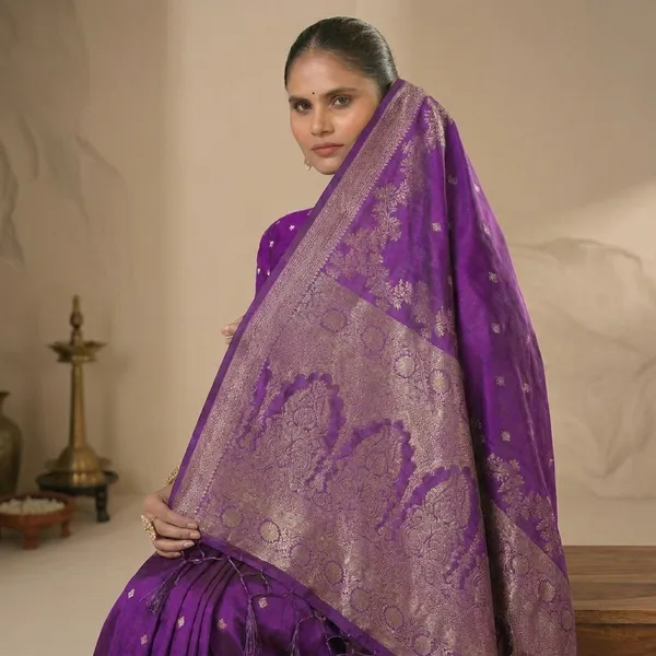 Purple_Banarasi_Silk_Zari_Woven_Saree_For_Women