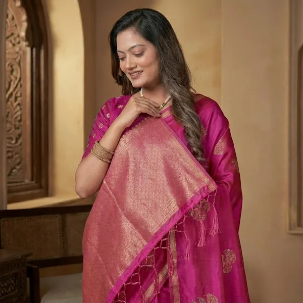Magenta_Satin_Silk_Embroidered_Zari_Border_Saree_For_Women