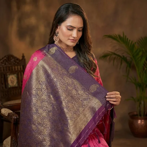 Pink_Banarasi_Silk_Zari_Woven_Border_Saree_For_Women