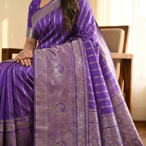 Purple_Banarasi_Silk_Golden_Zari_Woven_Saree_For_Women