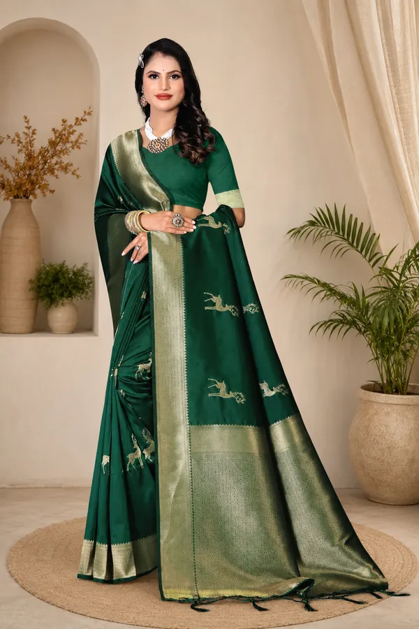 Green_Banarasi_Silk_Zari_Peacock_Floral_Border_Saree_For_Women