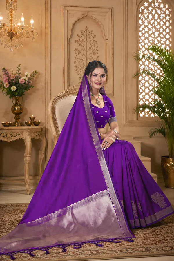 Purple_Silk_Blend_Contrast_Border_Saree_For_Women