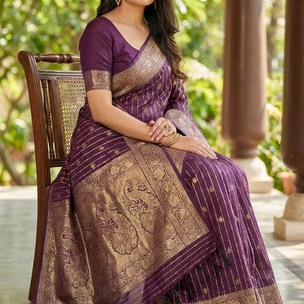 Maroon_Banarasi_Silk_Zari_Woven_Saree_For_Women