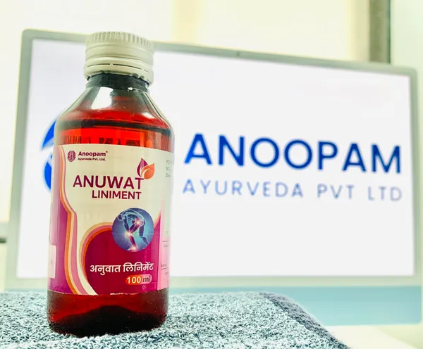 Anuwat_Liniment_Ayurvedic_Pain_Relief_Oil_For_Joint_And_Muscle_Pain_For_Unisex