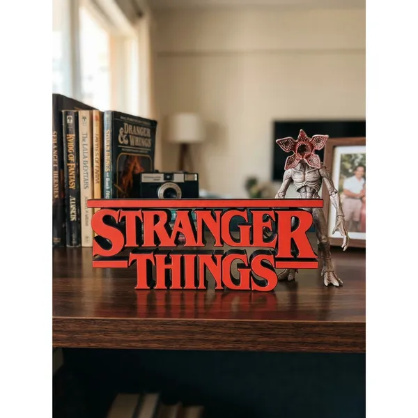 Stranger_Things_Desk_Decorative