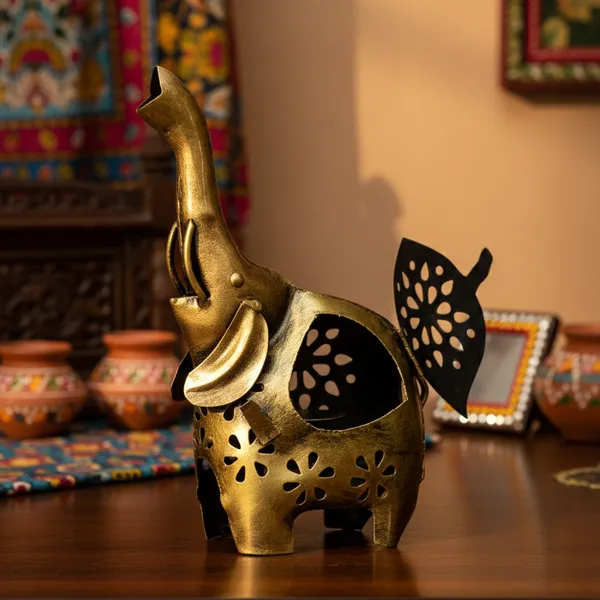 Golden_Handcrafted_Metal_Elephant_Tea_Light_Holder_For_Home_Decoration_And_Gift