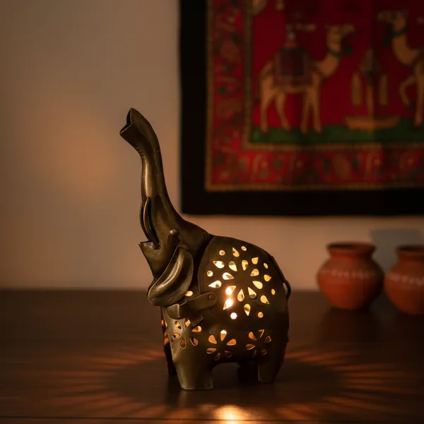 Golden_Handcrafted_Metal_Elephant_Tea_Light_Holder_For_Home_Decoration_And_Gift