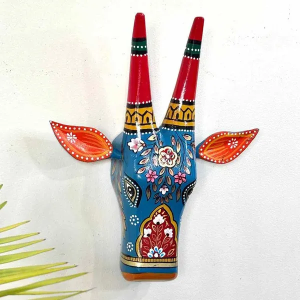 Multicolor_Wooden_Cow_Head_Wall_Hanging_For_Home_Puja_Room_And_Gifts_Decorative_Showpiece