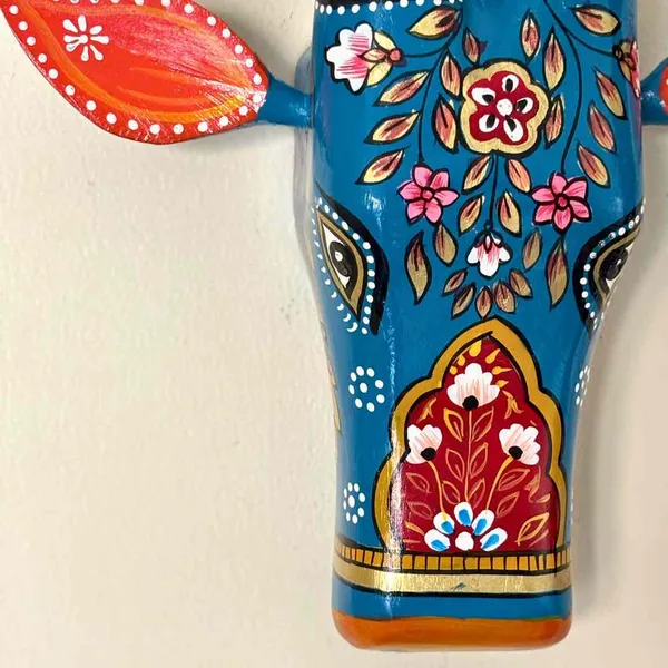 Multicolor_Wooden_Cow_Head_Wall_Hanging_For_Home_Puja_Room_And_Gifts_Decorative_Showpiece