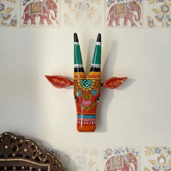 Multicolor_Wooden_Cow_Head_Wall_Hanging_For_Home_Puja_Room_And_Gifts_Decorative_Showpiece