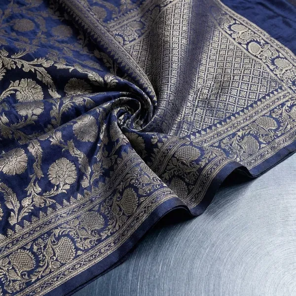 Navy_Blue_Veda_Zari_Legacy_Banarasi_Saree