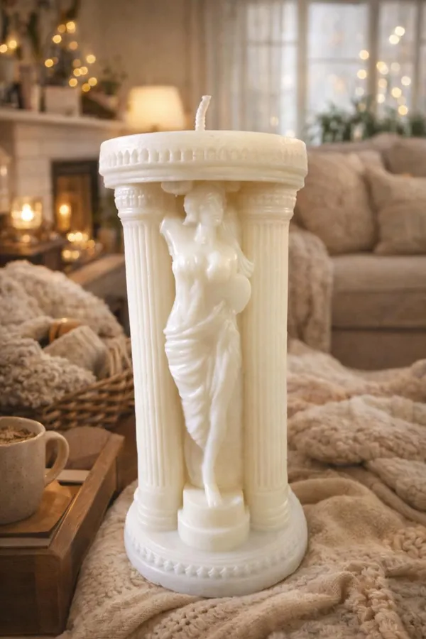 Muse_Soy_and_Coconut__Wax_Pillar_Candle