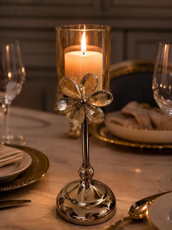 Pillar_Candle_Holder_and_scented_Pillar_Candle