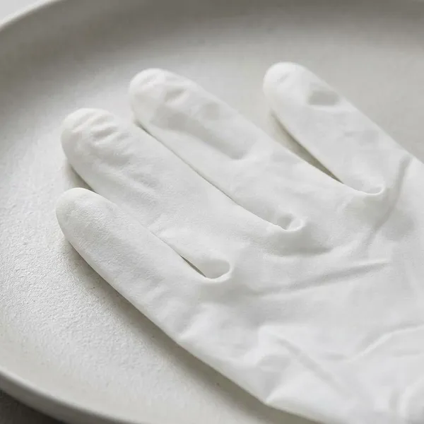 Milky_White_Latex_Powdered_Hand_Gloves_For_Hospital_