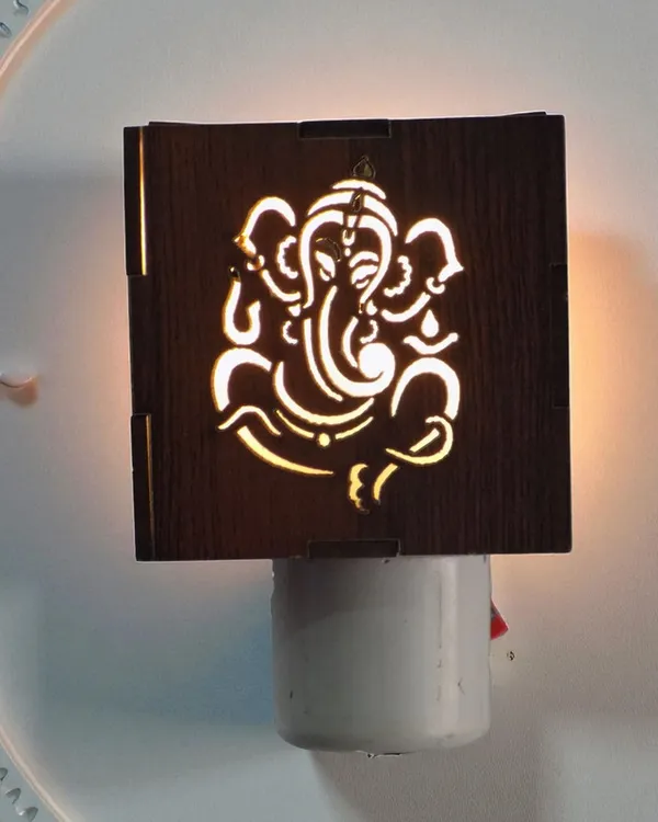 Brown_Wooden_And_Plastic_And_Steel_Premium_Incense_Holder_Aroma_Diffuser_For_Home