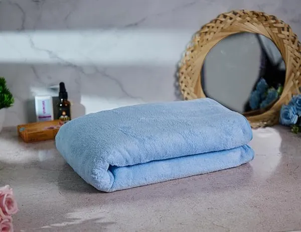 Blue_Robkin_Microfiber_Super_Soft_Coral_Fleece_Bathing_Towel_With_Hook_Quick_Dry_Super_Absorbent_Bath_Towel_For_Men_And_Women_70X140_Cm,_350_Gsm