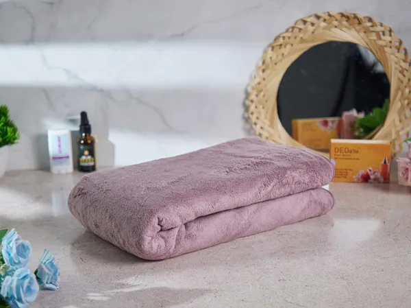 pack_of_1_Microfiber_Bath_Towel_for_Men_&_Women_–_Large_Size_70x140_cm,_400_GSM,_Ultra_Soft,_Quick_Dry,_Lightweight_&_Super_Absorbent_Towel_for_Bathroom