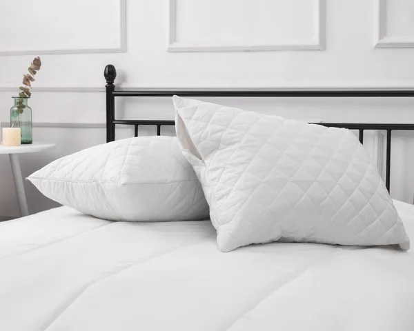 White_Medisleep_Waterproof_Quilted_Pillow_Protector_Cover_220_GSM_Soft_Cotton_Quilted_Pillow_Cover_Protector_with_Zippered_Closure,_Protection_Against_Water_Spills_&_Allergens_|_Pack_of_2