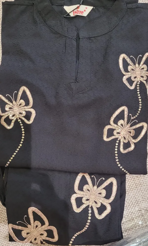 Black_Crinkled_Crepe_Embroidered_Co_Ord_Set_For_Women