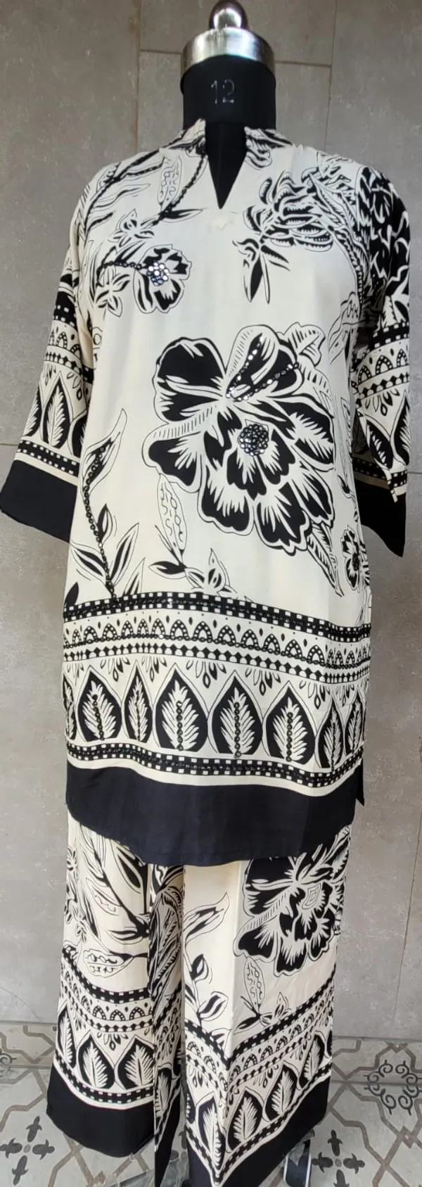 Black_And_Ivory_Cotton_Linen_Digital_Print_Co_Ord_Set_For_Women