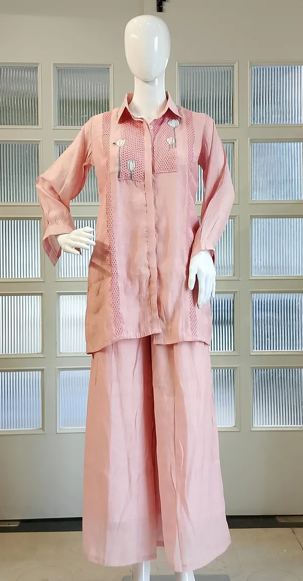 Dusty_Pink_Mul_Chanderi_Coord_Set_with_Crochet_Detailing_