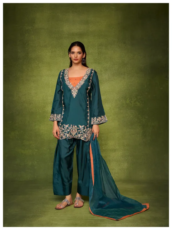 Teal_Blue_Russian_Silk_Organza_Dupatta_Embroidered_Kurta_Set_With_Bustier_For_Women