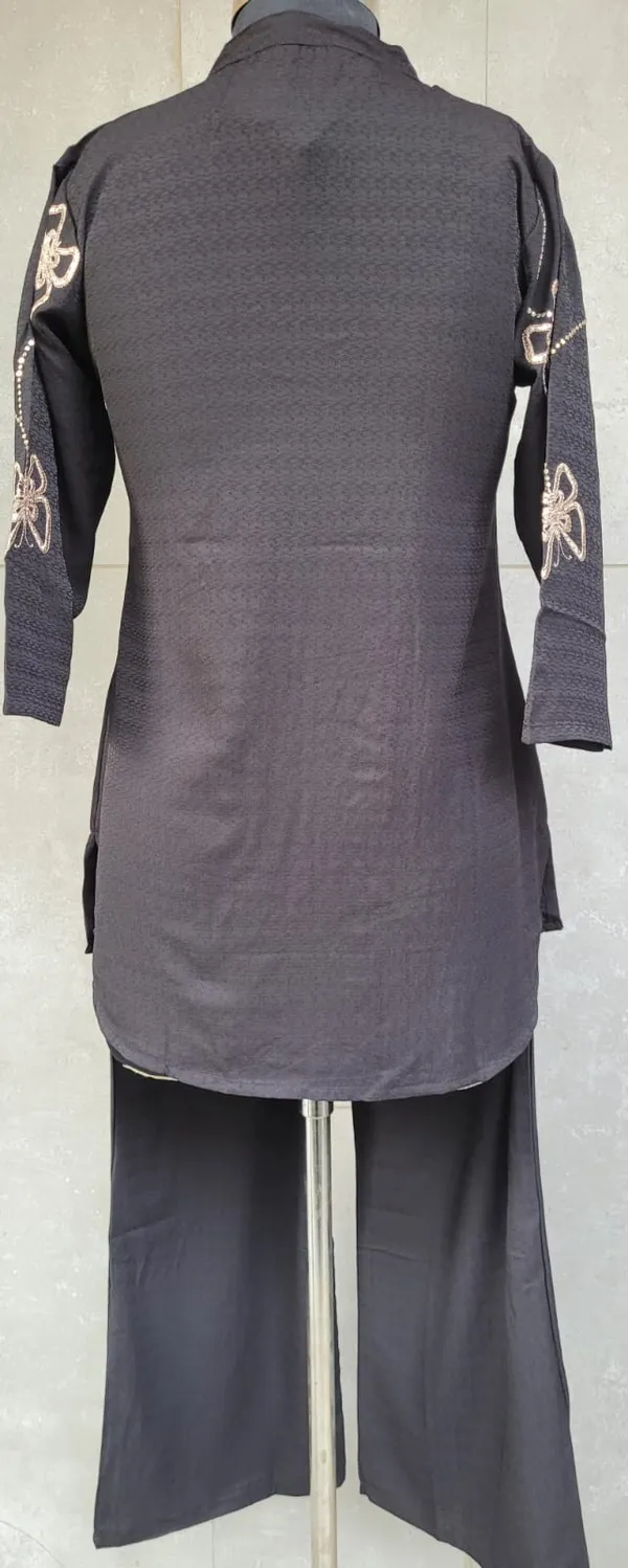 Black_Crinkled_Crepe_Embroidered_Co_Ord_Set_For_Women