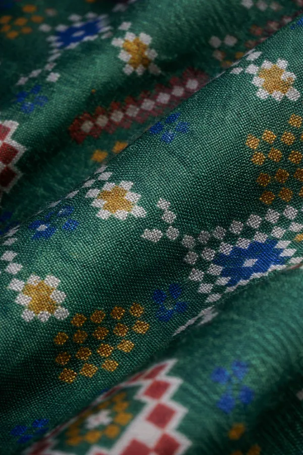 Rama_Green_Maheshwari_Silk_Patola_Print_Unstitched_Suit_For_Women