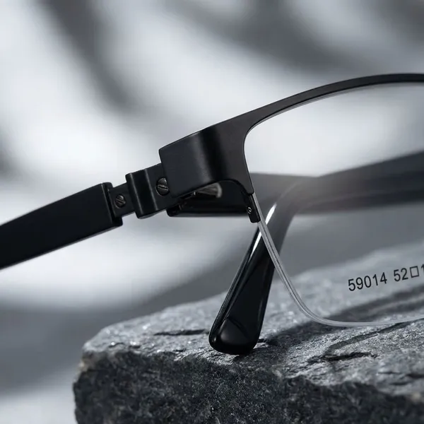 Black_Titanium_Half_Rim_Metal_Optical_Frame_For_Men_And_Women_With_Bule_Cut_Glasses