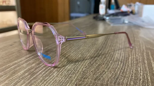 Pink_Tr_90_Hexa_Unisex_Optical_Frame_For_Men_And_Women_With_Bule_Cut_Glasses