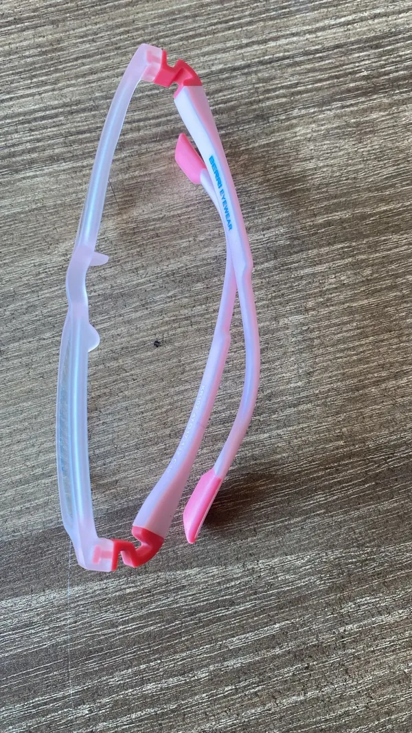 Pink_Tr_90_Square_Optical_Frame_For_Kids_With_Bule_Cut_Glasses