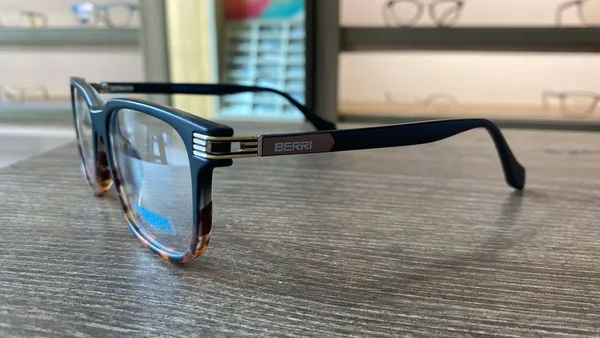 Black_Tiger_Tr_90_Rectangular_Matt_Optical_Frame_For_Men_With_Bule_Cut_Glasses