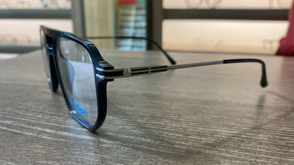 Shine_Black_Tr_90_Wayfair_Hexa_Optical_Frame_For_Men_With_Bule_Cut_Glasses