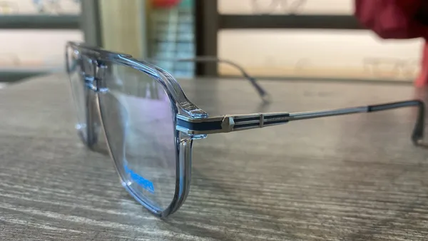 Shine_Grey_Tr_90_Wayfair_Hexa_Optical_Frame_For_Men_With_Bule_Cut_Glasses