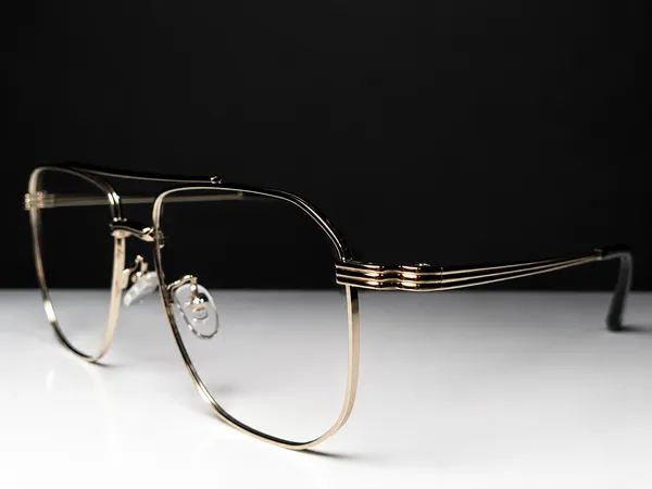 Silver__Titanium_Hexa_Double_Bar_Mettalic_Medium_size_Optical_Frame_For_Men_With_Bule_Cut_Glasses