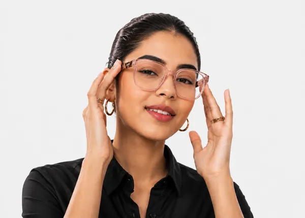 Pink_Tr_90_Studio_Soft_Square_Optical_Frame_For_Women_With_Bule_Cut_Glasses