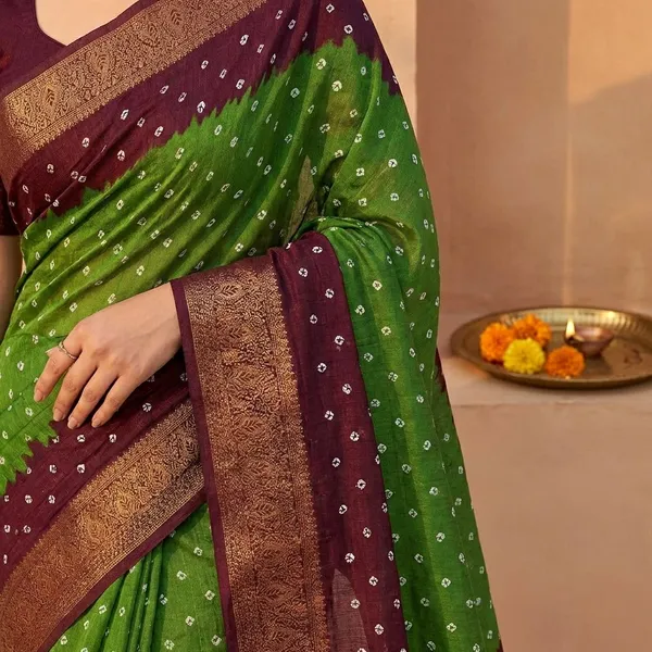 Green_&_Maroon_Premium_Dola_Silk_Saree_With_Running_Blouse_For_Women