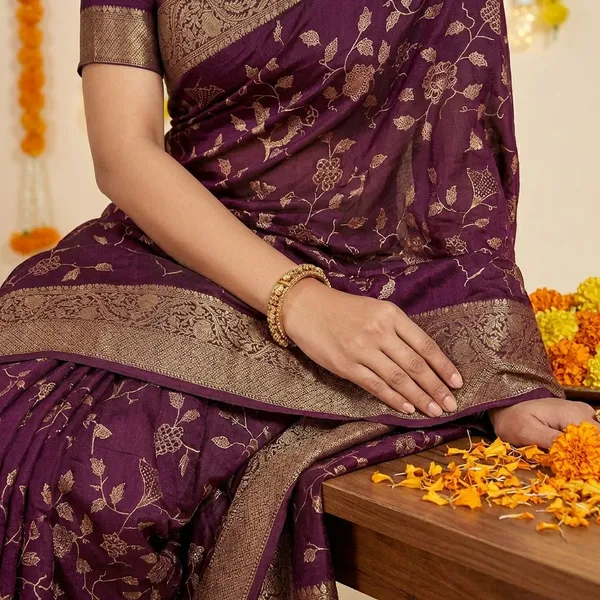 Maroon_Premium_Moss_Crepe_With_Jacquard_Border_Saree_With_Running_Blouse_For_Women