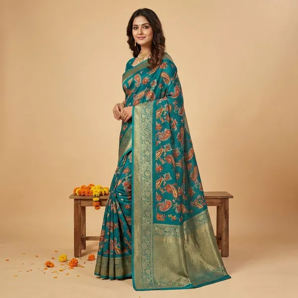 Green_Premium_Moss_Crepe_With_Jacquard_Border_Saree_With_Running_Blouse_For_Women