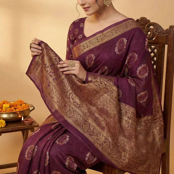 Maroon_Premium_Moss_Crepe_With_Jacquard_Border_Saree_With_Running_Blouse_For_Women