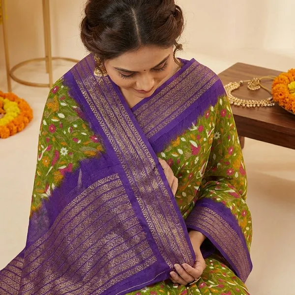 Green_&_Blue_Premium_Moss_Crepe_With_Jacquard_Border_Saree_With_Running_Blouse_For_Women