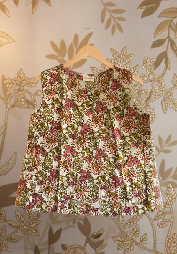 Off_White_Cotton_Floral_Kantha_Top_For_Women