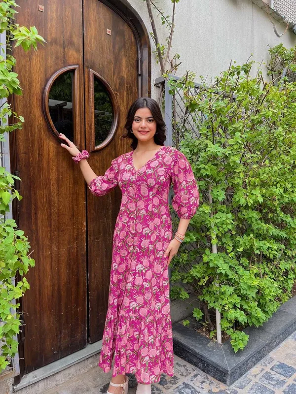 Pink_Rayon_Printed_Maxi_Dress_For_Women
