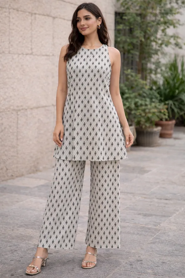 White_Cotton_A-line_Palazzo_2_Pc_Kurti_Sets_For_Women