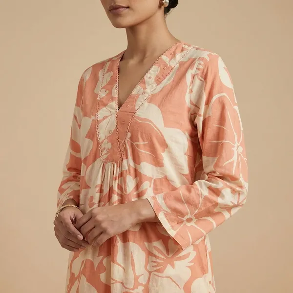 Peach_And_White_Mulmul_Cotton_Kurta_Set_For_Women
