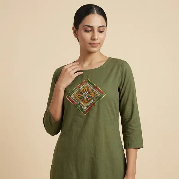 Olive_Green_Mulmul_Cotton_Kurta_Set_For_Women