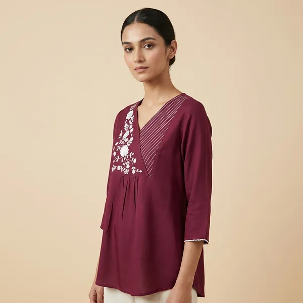 Wine_Mul_Cotton_Embroidered_Top_For_Women