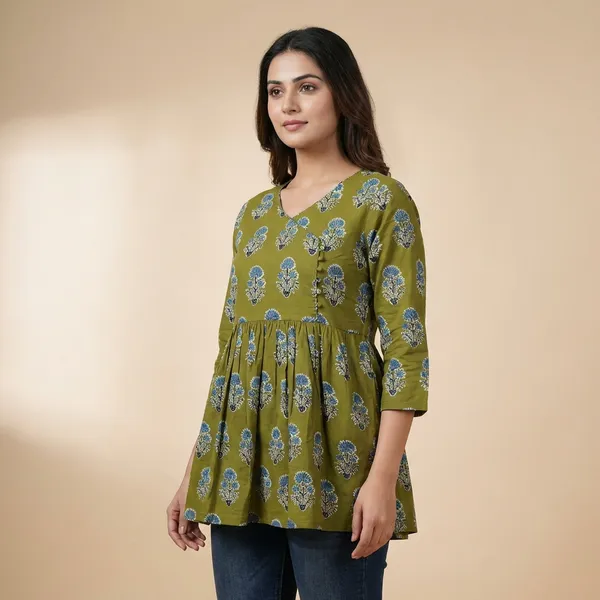 Olive_Green_Mul_Cotton_Olive_Floral_Tunic_Top_For_Women