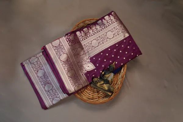 Purple_Banarasi_Silk_Zardozi_Work_Saree_For_Women